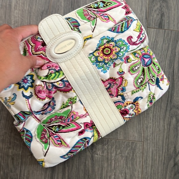 Vera Bradley Wristlet Oversized wallet - Picture 5 of 8